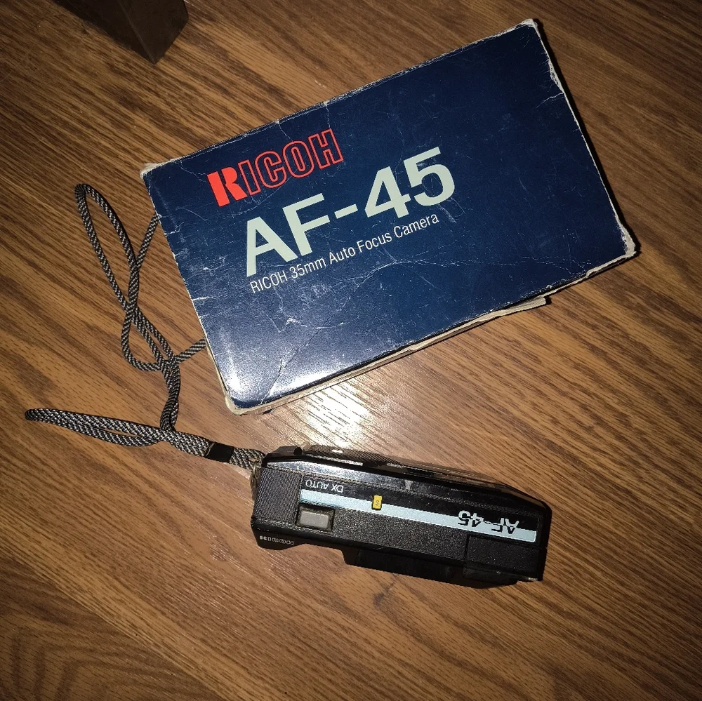 Ricoh -45 Camera